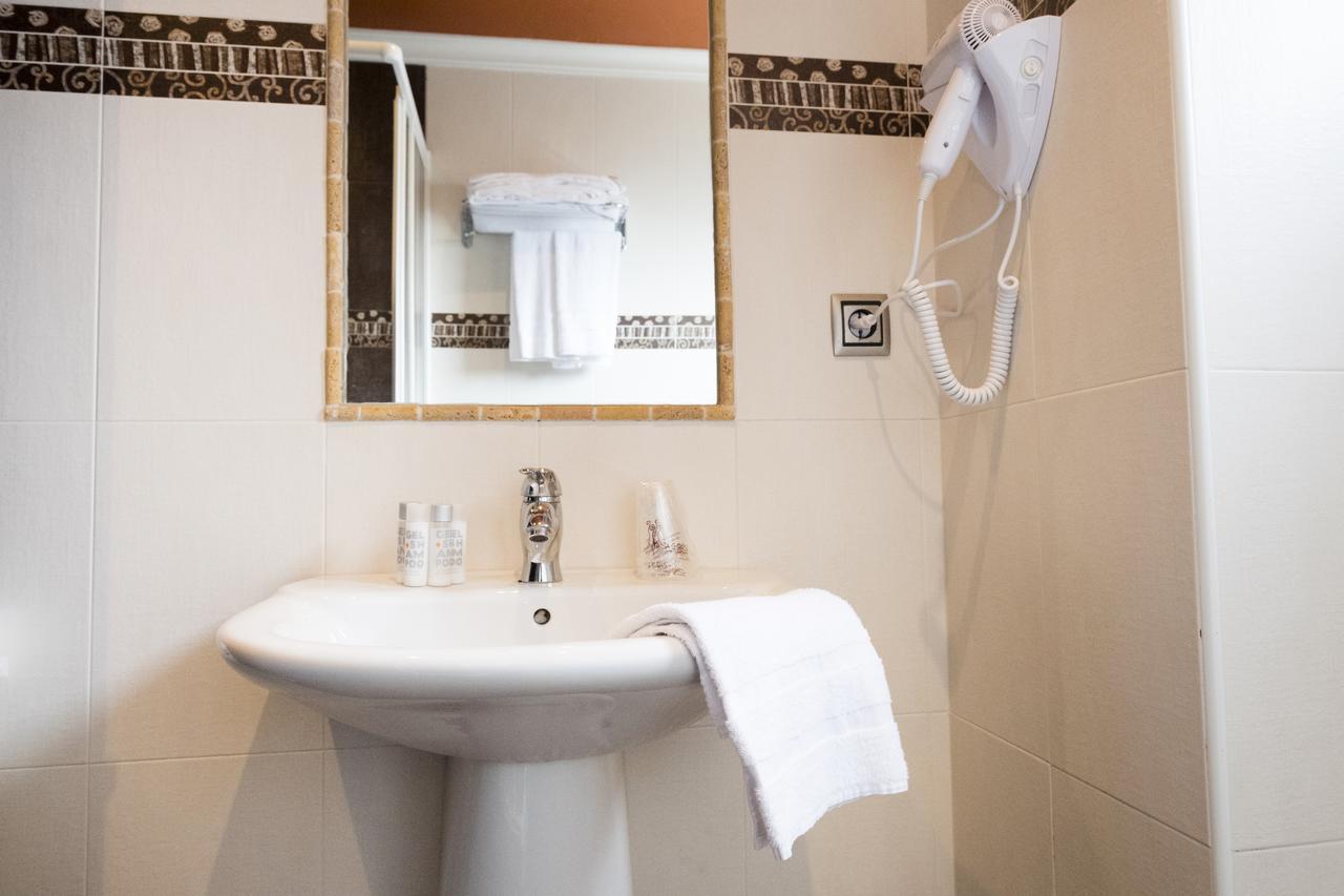 Casa Goas Hotel Abadin Ngoại thất bức ảnh